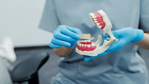 Lo esencial del cuidado dental después de cenar